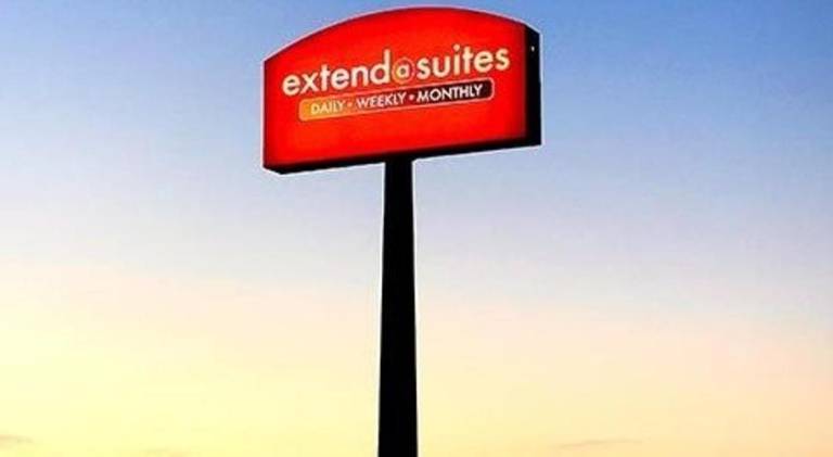 Serviced apartment with pool in El Paso, TX
