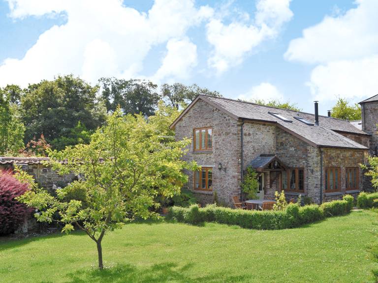 Cottage with yard & terrace | River view in Bideford