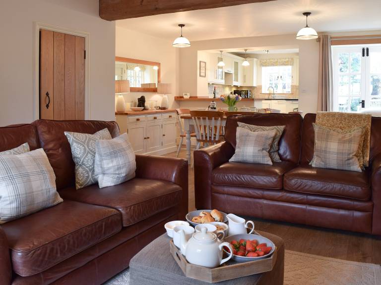 Children-friendly charming cottage with yard | Pets are welcome — photo 5