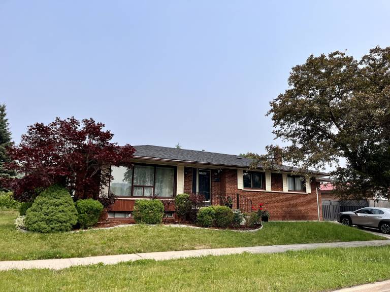 House Etobicoke