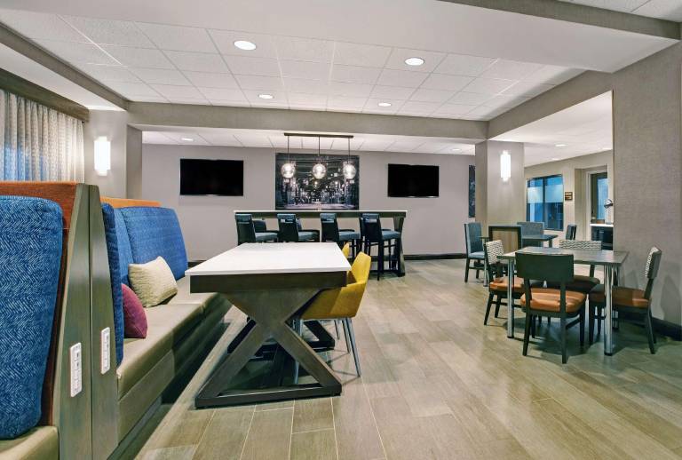 Hampton Inn Greenville I-385 - Woodruff Road — photo 5