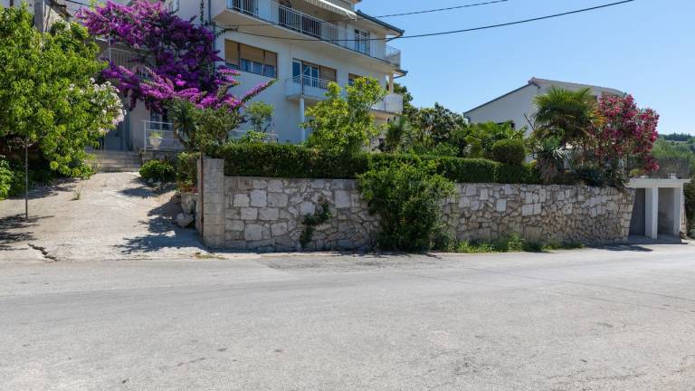 Ferienwohnung  Podstrana