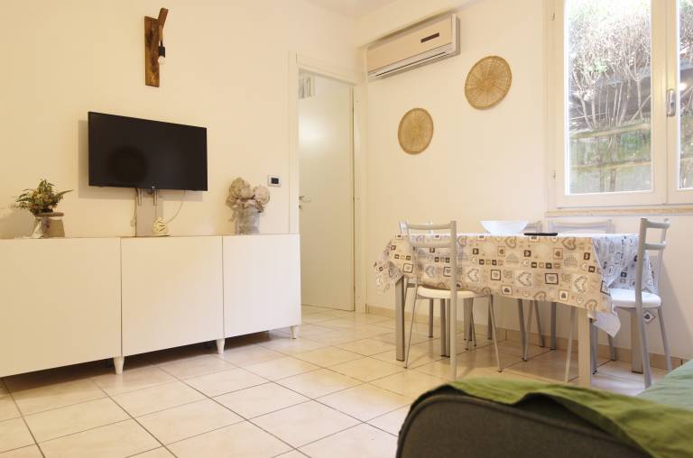 Child-friendly holiday apartment with barbeque & yard | Pets allowed — photo 2
