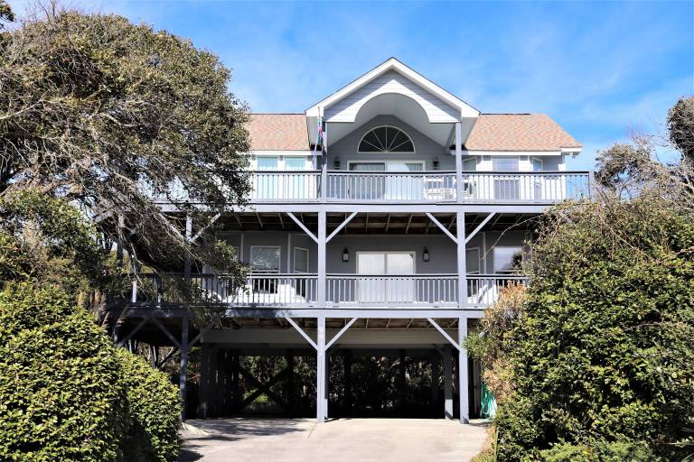 House Emerald Isle