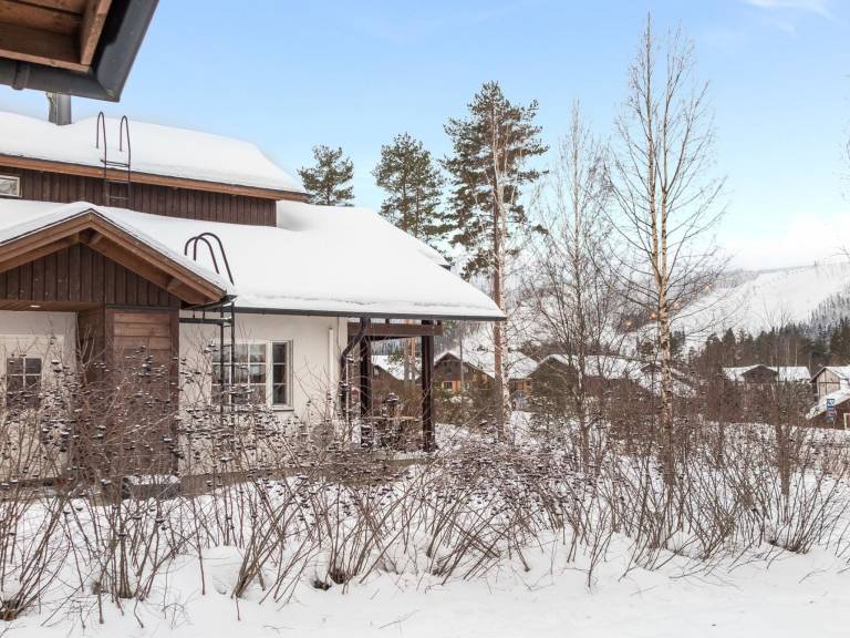 House with sauna & patio | Nature view — photo 2