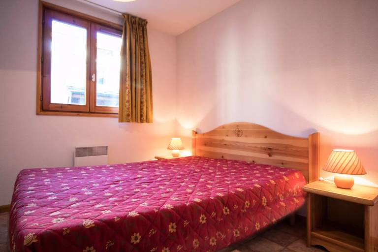 Holiday apartment with 2 rooms for 6 persons — photo 4