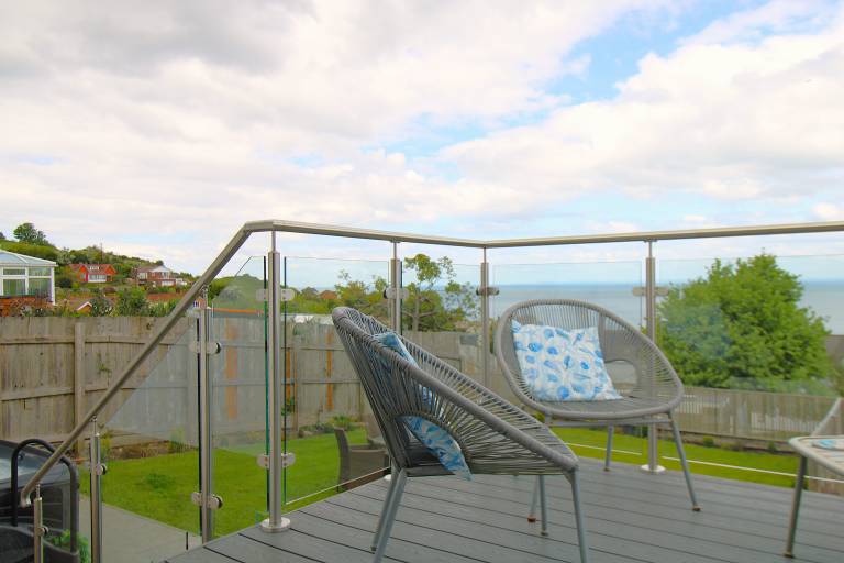 Cottage with jacuzzi & garden | Beach view — photo 2