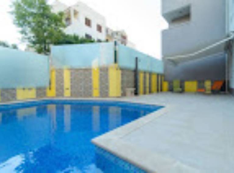 Fully equipped charming rental apartment with private pool & BBQ | Pet-friendly — photo 3