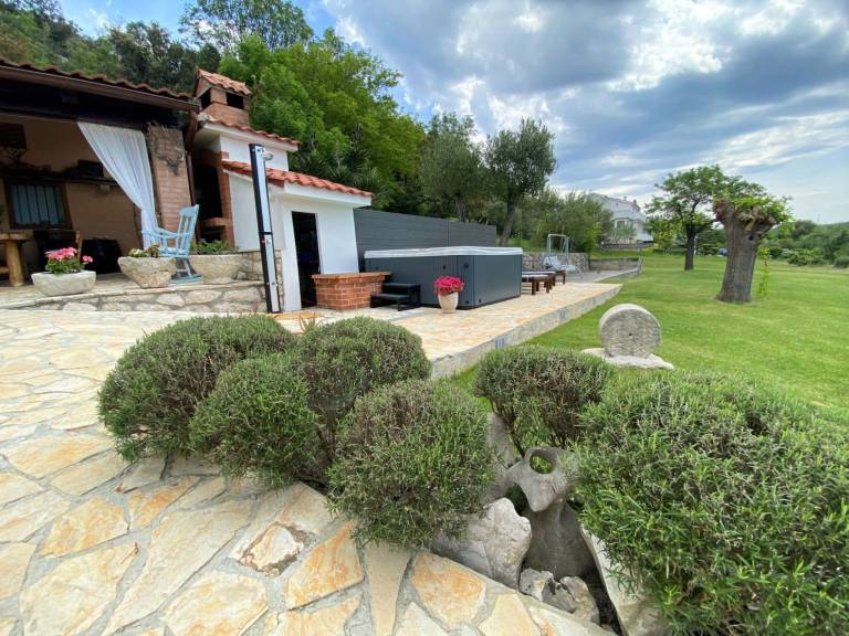 Tolles Ferienhaus in Supetarska Draga mit Garten — photo 4