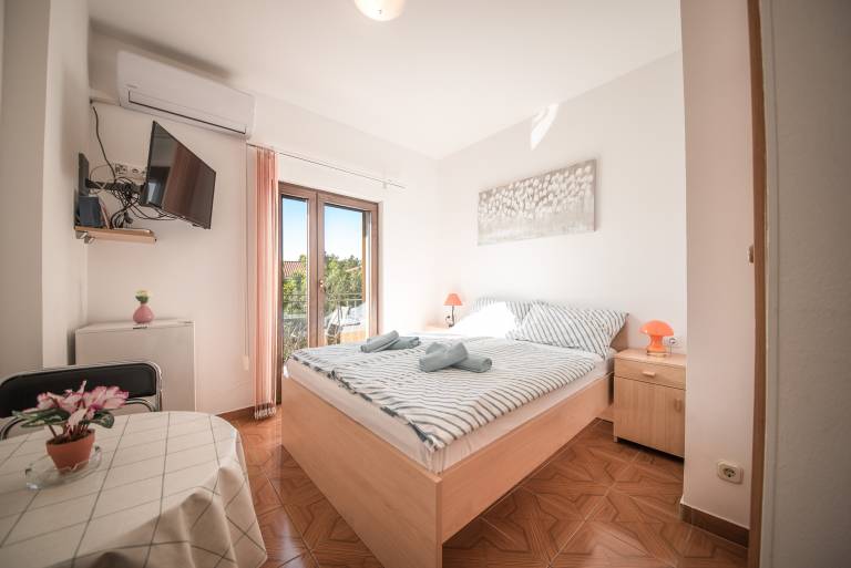 Privatzimmer Nin