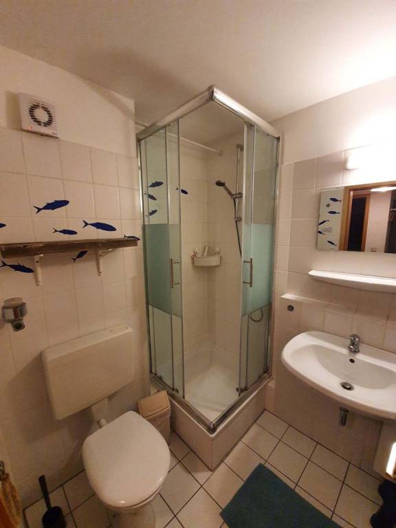 Gemütliche Ferienwohnung mit überdachtem Balkon in Lemkenhafen — photo 4