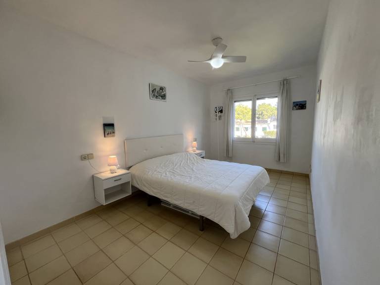 Vacation home with pool, garden & terrace — photo 4