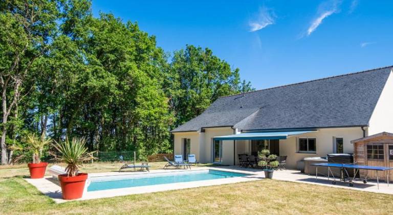 Fully equipped beautiful vacation home with terrace, grill & private pool | Dogs allowed — photo 5