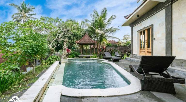 Lovely villa with pool | Pets are welcome — photo 2
