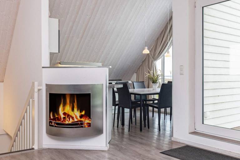House with hot tub, terrace & sauna — photo 4