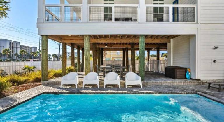 Vacation home with pool | Close to the beach | Pets allowed — photo 5