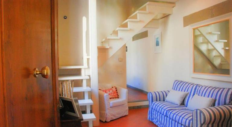 Pleasant apartment with hot tub | Next to Ponte Vecchio | Pet-friendly — photo 2
