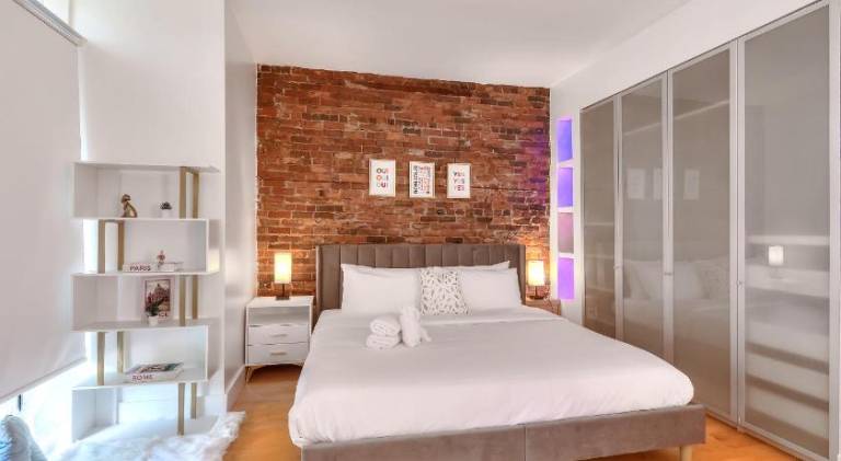 Holiday apartment | Pets allowed in Montréal, QC