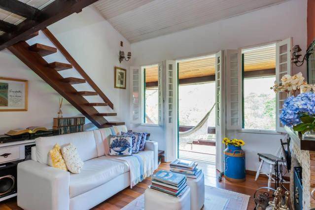 House with pool | Pets are welcome — photo 2