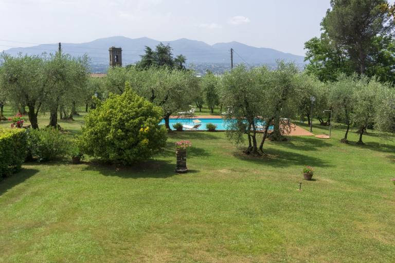 Villa with garden, barbeque & patio | Panoramic view — photo 3