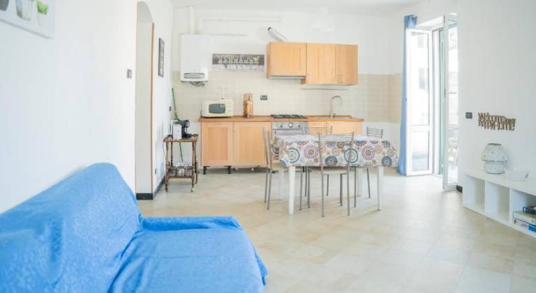 Holiday apartment with 2 rooms for 6 persons — photo 3