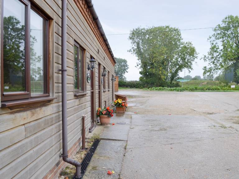 Dairy Cottage UKC3735