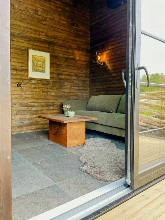 Vacation home with patio, yard & barbeque — photo 5