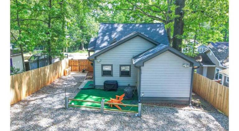 Vacation home with garden & barbecue — photo 4