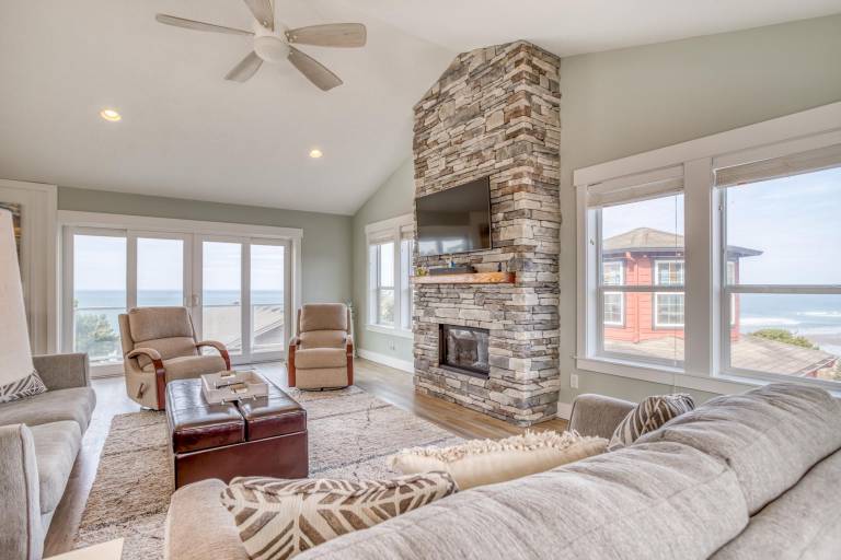 Coastal Haven — photo 2