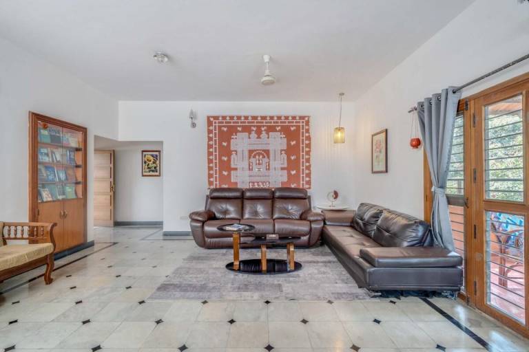 Charming villa with barbecue & patio | Suitable for remote work | Dogs allowed in Anekal