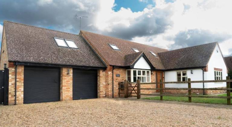 House with 5 rooms for 10 persons in Huntingdon