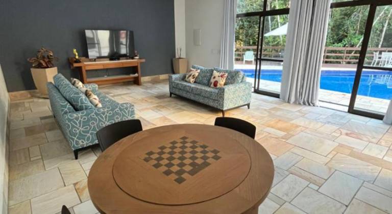 Holiday apartment with pool — photo 4