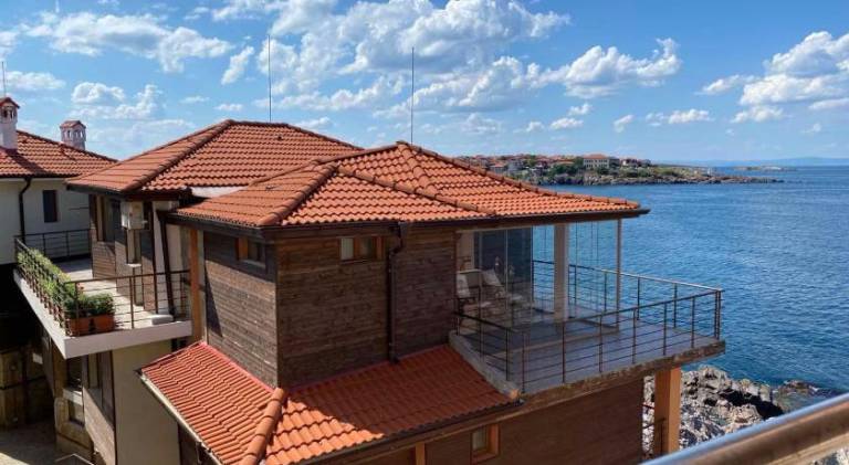 Holiday apartment with pool in Sozopol