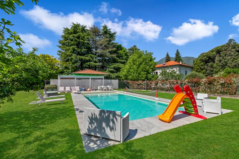 Anita Lake Shared Pool