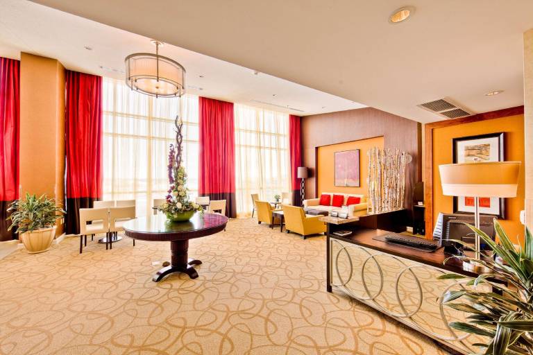 Hilton Omaha — photo 2