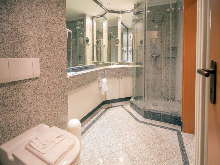Komfort Ferienwohnung mit 1 Schlafzimmer und Balkon im Obergeschoss — photo 4