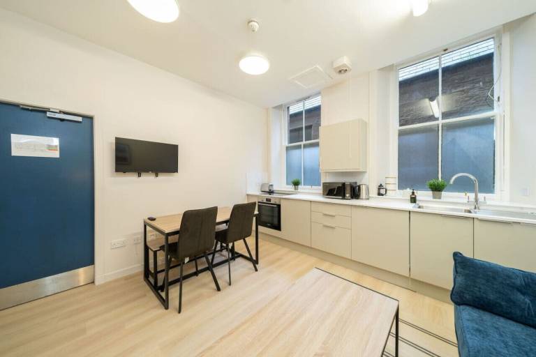 Apartment Montrose