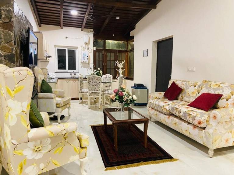 Vacation home with terrace, yard & hot tub | Good for workation in Kosiyakutoli
