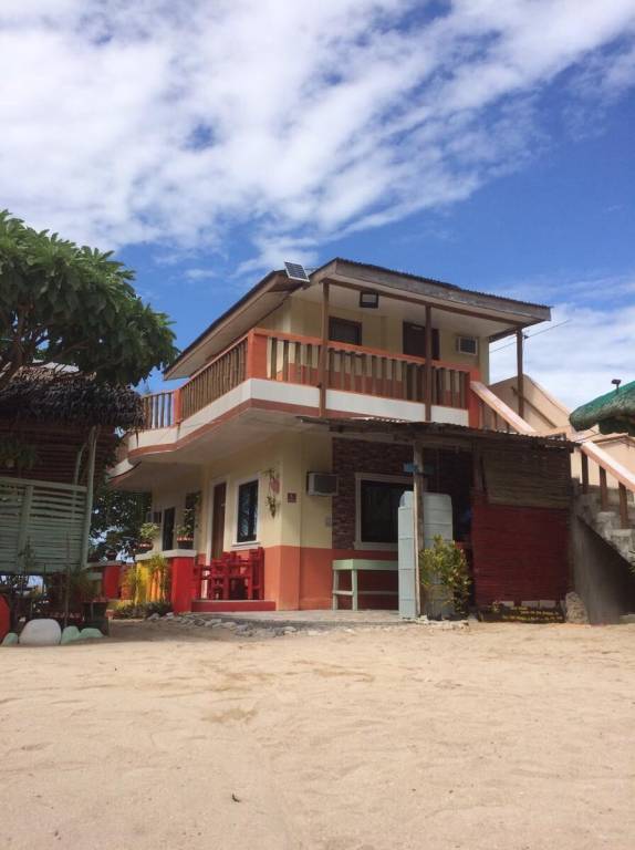 Lodge with garden & terrace | Next to the beach | Pet-friendly in Bolinao