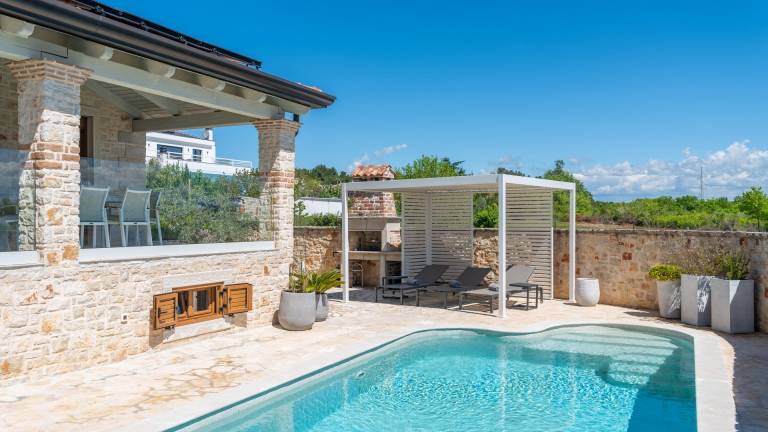 Fully equipped wonderful villa with terrace, private pool & BBQ | Sea view | Pets allowed — photo 2