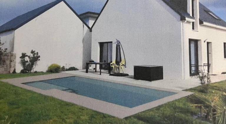 House with heated pool, garden & terrace in Erdeven