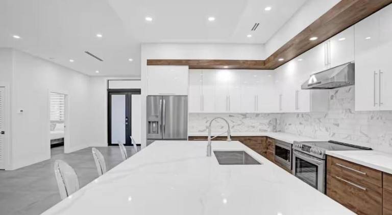 Pleasant house with pool | Pet-friendly — photo 2