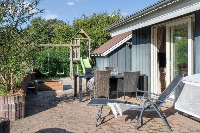 Family-friendly wonderful house with garden, patio & hot tub | Pet-friendly — photo 2