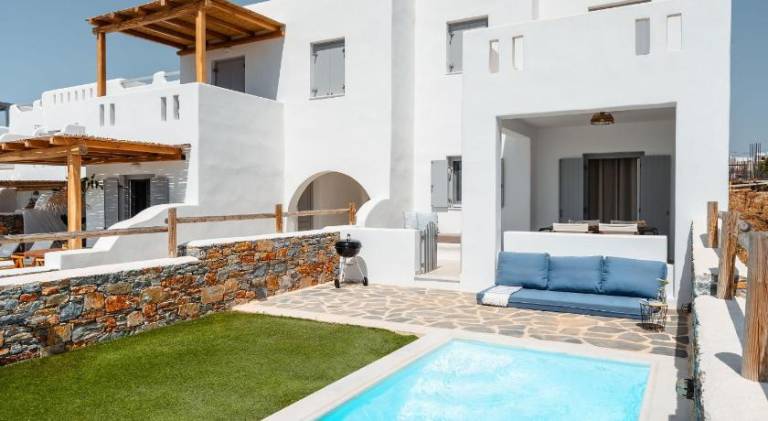 Fully equipped house with patio, yard & private pool | Pets allowed — photo 4