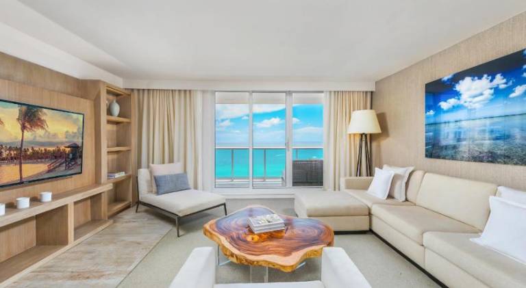 Wonderful holiday apartment with hot tub | Next to Miami Beach Botanical Garden | Close to the beach | Pets are welcome in Miami Beach, FL