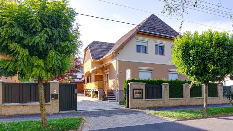 Apartman  Alsópáhok