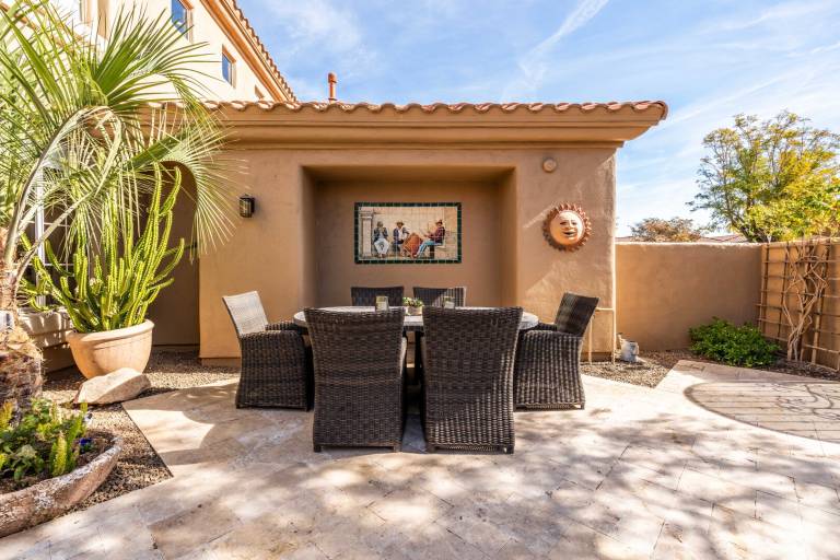 Child-friendly pleasant house with patio, private pool & garden | Pets allowed — photo 3