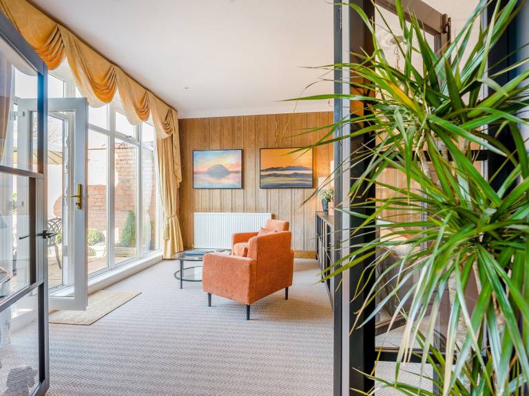 Cottage Troon