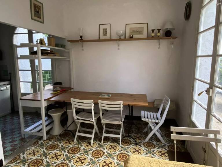 Fully equipped nice vacation home with barbeque & patio | Next to the beach | Pet-friendly — photo 4