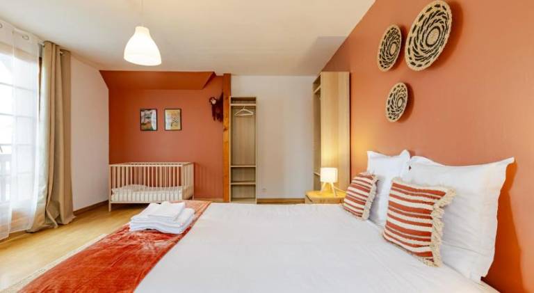 House with patio & yard in Obernai